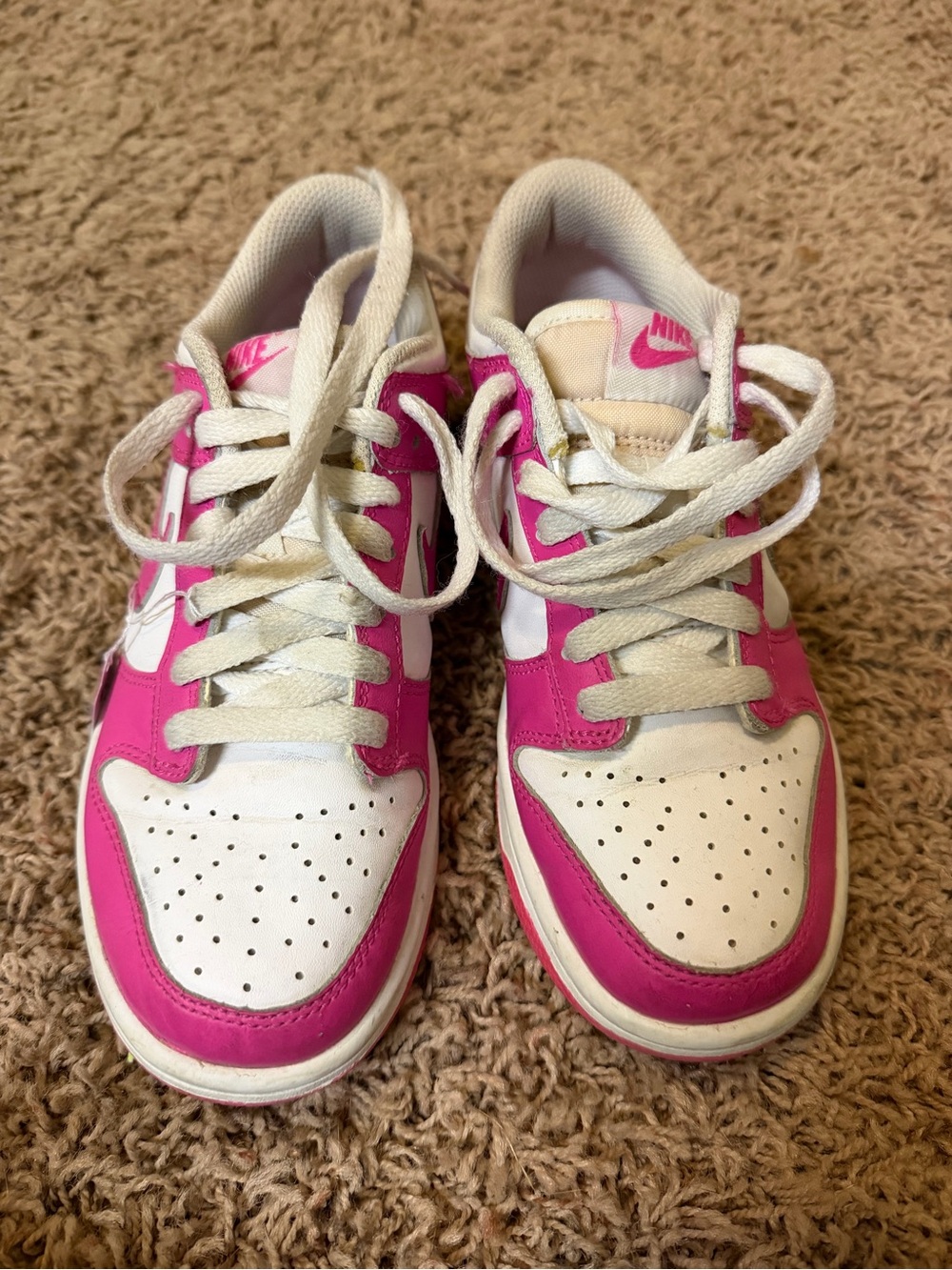 Nike Kids White and Pink Low-Top Sneakers